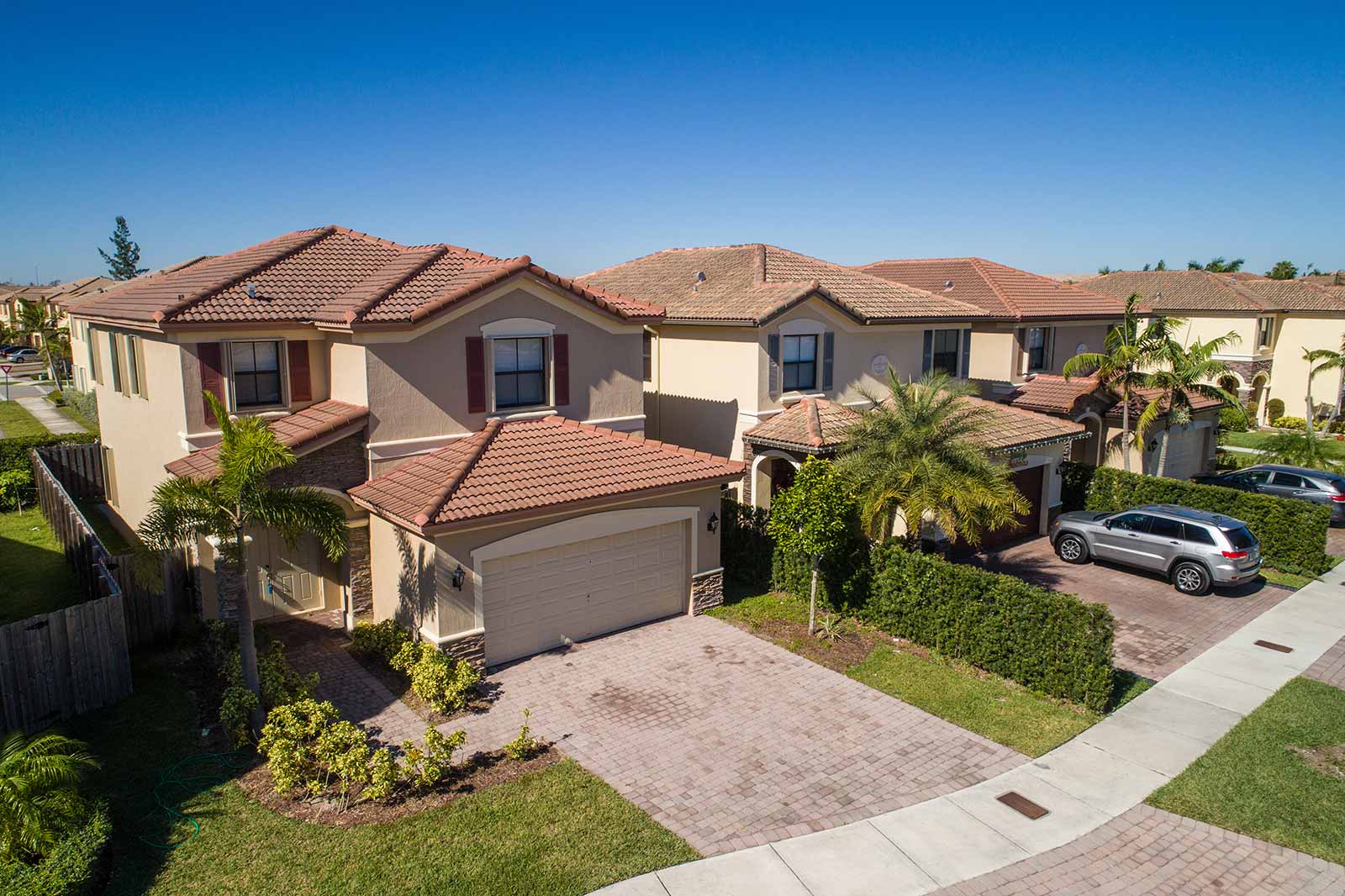 Sell To Bobby: Florida house for cash, fast home sale, as-is property purchase.