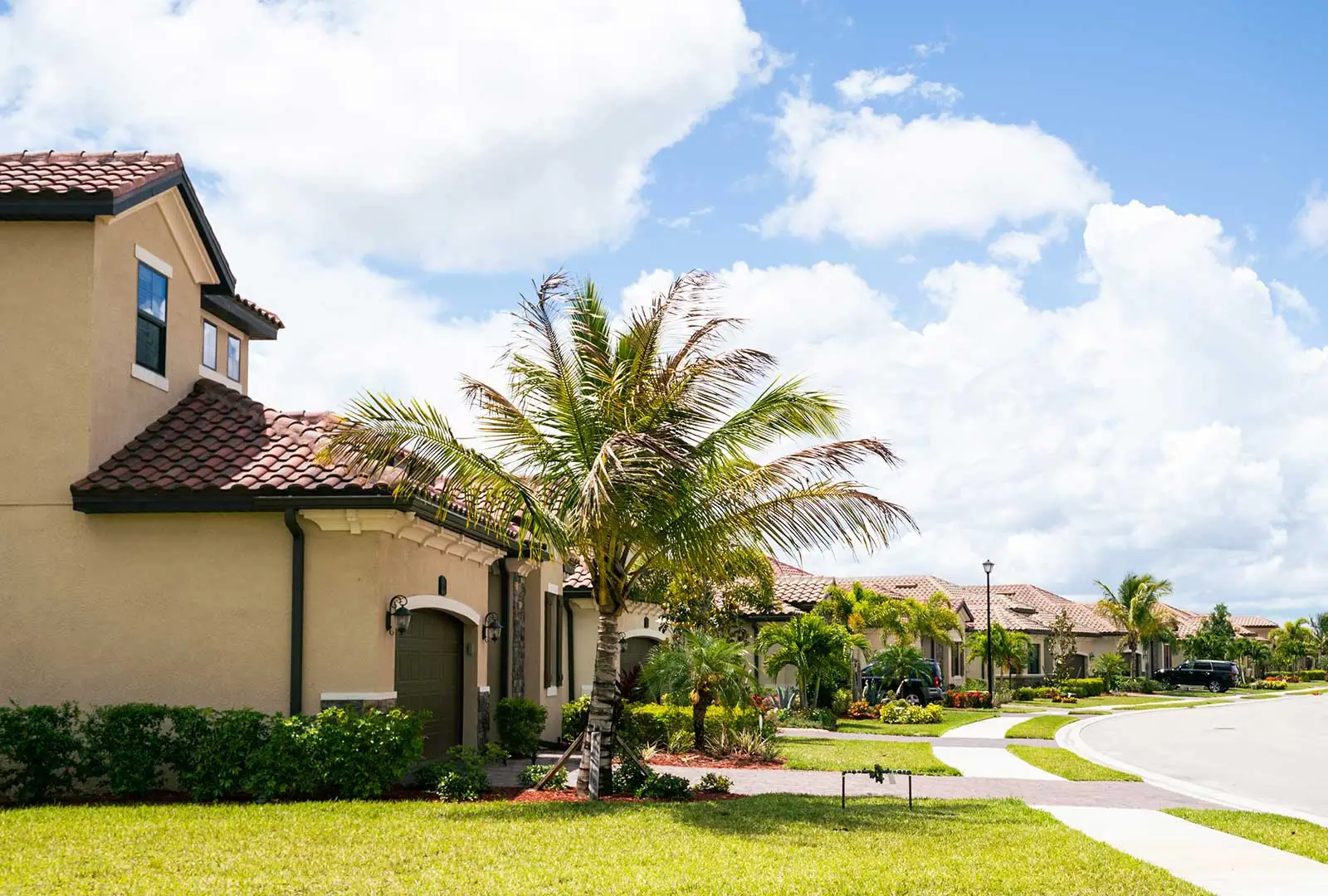 Sell To Bobby: We buy houses fast in Fort Myers, Florida, offering cash for homes